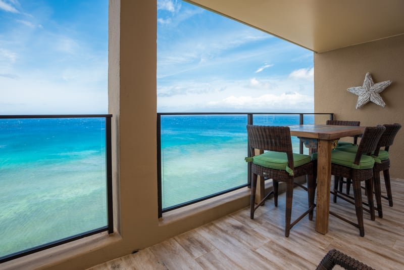 From sunrises to stargazing, this oceanfront perch is where dreams lounge as easily as you do