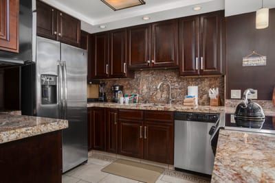 A kitchen so perfectly poised, you'd half expect a soufflé to rise on its own just out of sheer admiration MAH-301