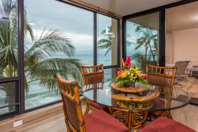 Gather around this bamboo table framed by palms and sea—a setting where breakfast feels like a celebration MAH-419