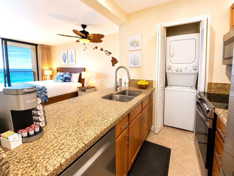 The in-unit washer and dryer adds convenience for longer stays MAH-502