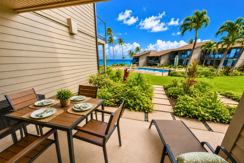Set the table for four on your private lanai and dine with an ocean and pool view as your backdrop -- this outdoor dining spot makes every meal feel like a vacation.