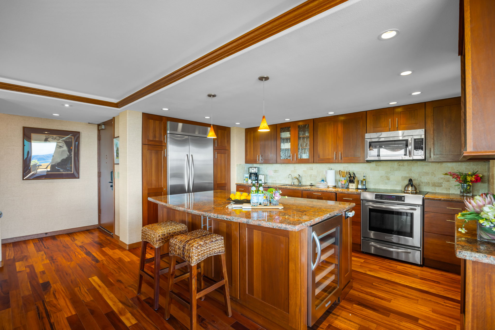 Thoughtful layout and full-size appliances make cooking and cleanup easy in your vacation kitchen.