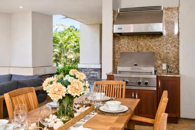 Gather around your outdoor dining table for eight, with gorgeous garden views and your private barbecue. MON-2204