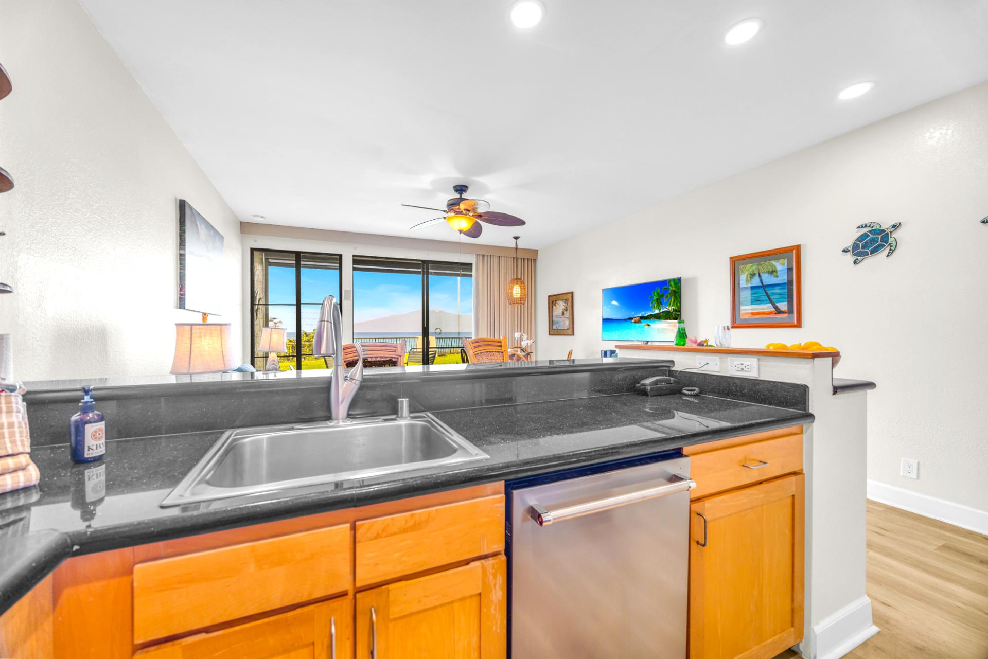 Cook comfortably in a clean and modern kitchen NAP-B42