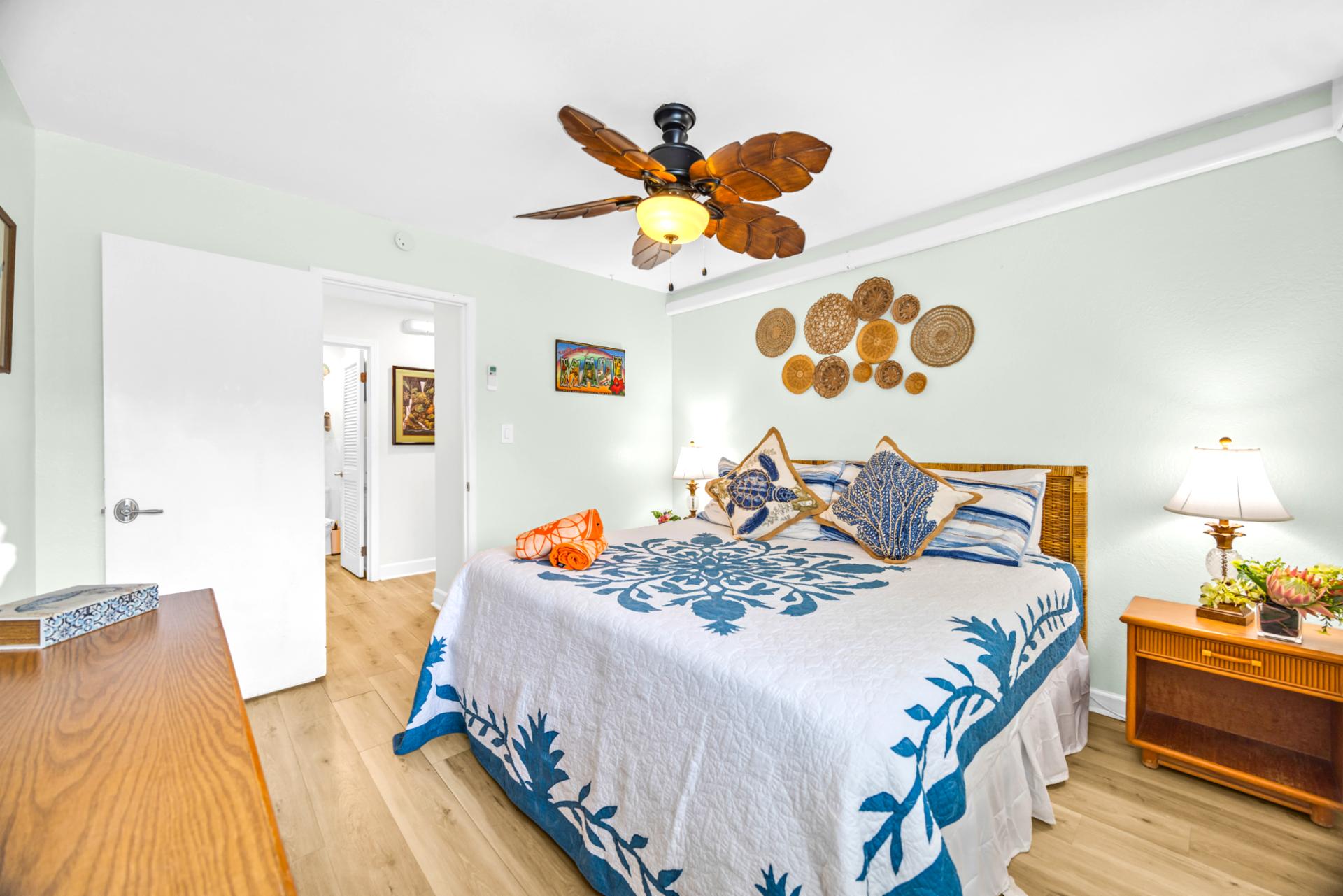 Rest peacefully in a calm and comfortable bedroom NAP-B42