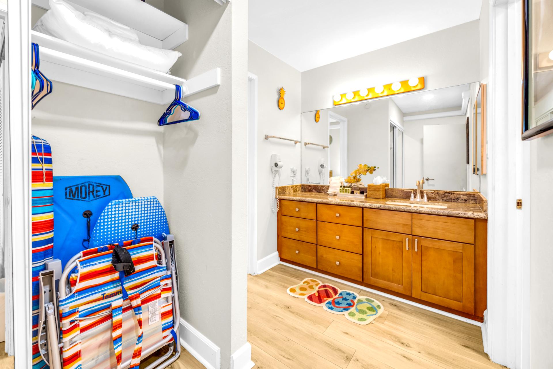 Beach gear storage that makes island days easy NAP-B42