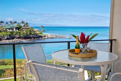 Relax on your private lanai with views of the bay that never get old