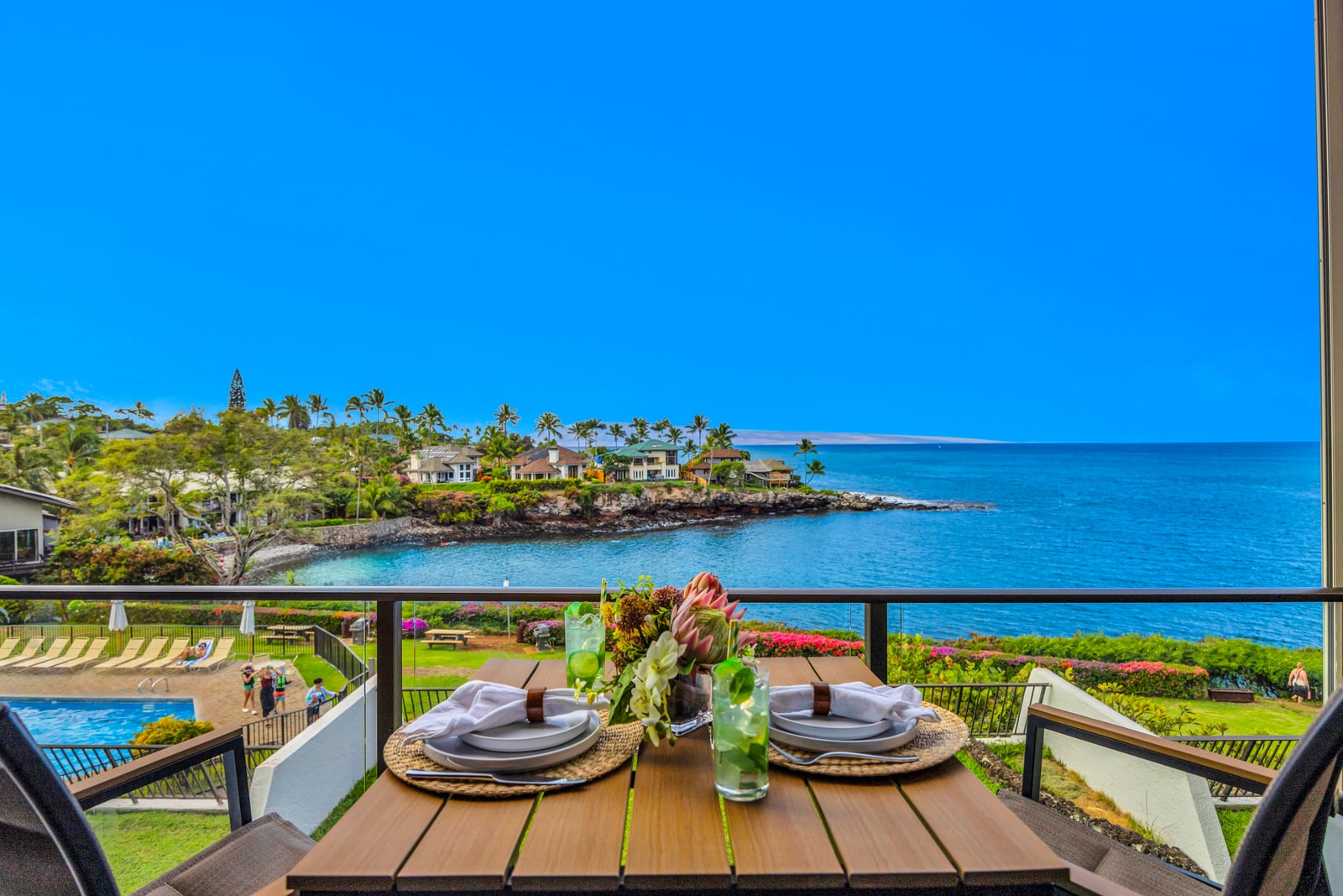 Settle into your front row lanai table overlooking Napili Bay, a perfect spot for coffee with nonstop ocean views. NAP-C32