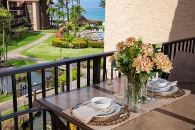 Enjoy alfresco dining with a front-row seat to the sparkling sea, swaying palms, and the resort’s lush tropical charm