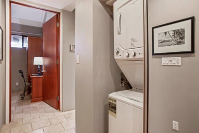 Keep your wardrobe looking its best while you travel thanks to the ease of in-unit laundry access