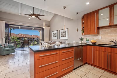 From casual bites to elegant dinners, this open-concept kitchen blends style, function, and effortless charm