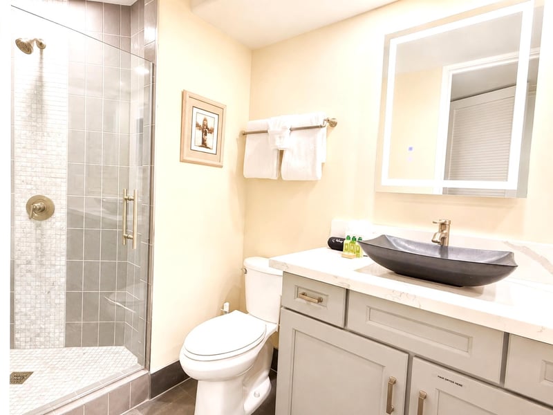Refresh and recharge in a clean and comfortable guest bathroom