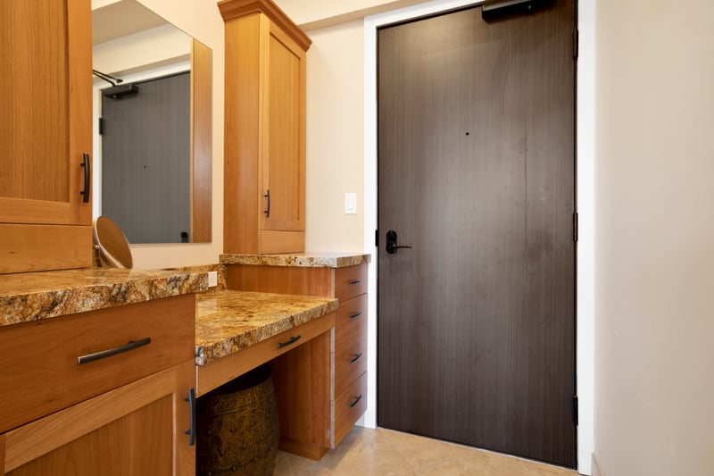 Step into timeless elegance, granite counters, warm wood tones, and a calming welcome to your island stay WH1-1211