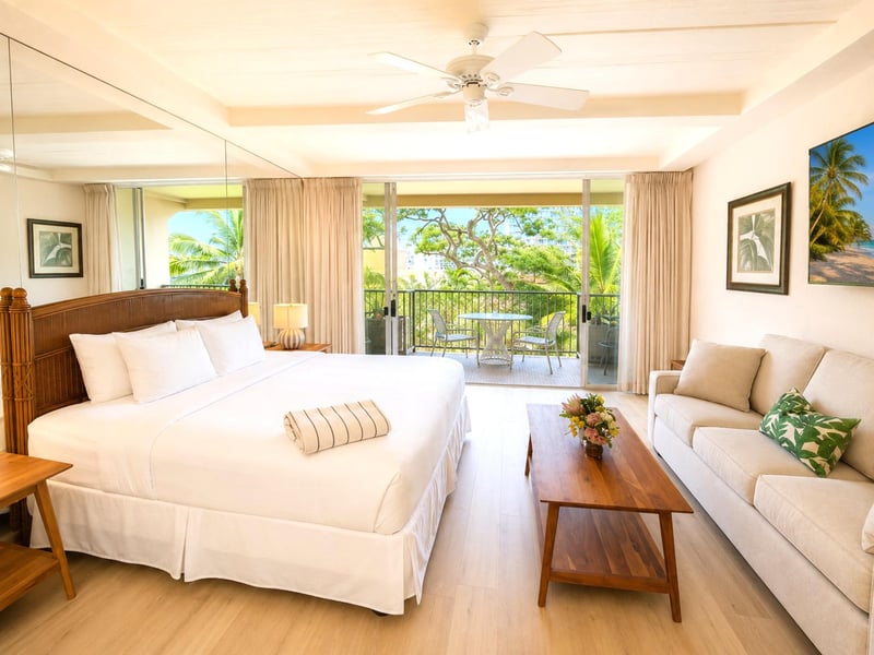 Comfortable king bed with tropical resort ambiance WH2-465