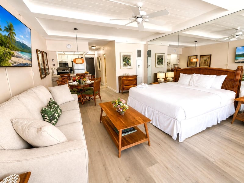 The suite features a king size bed with comfortable, hotel grade linens WH2-465