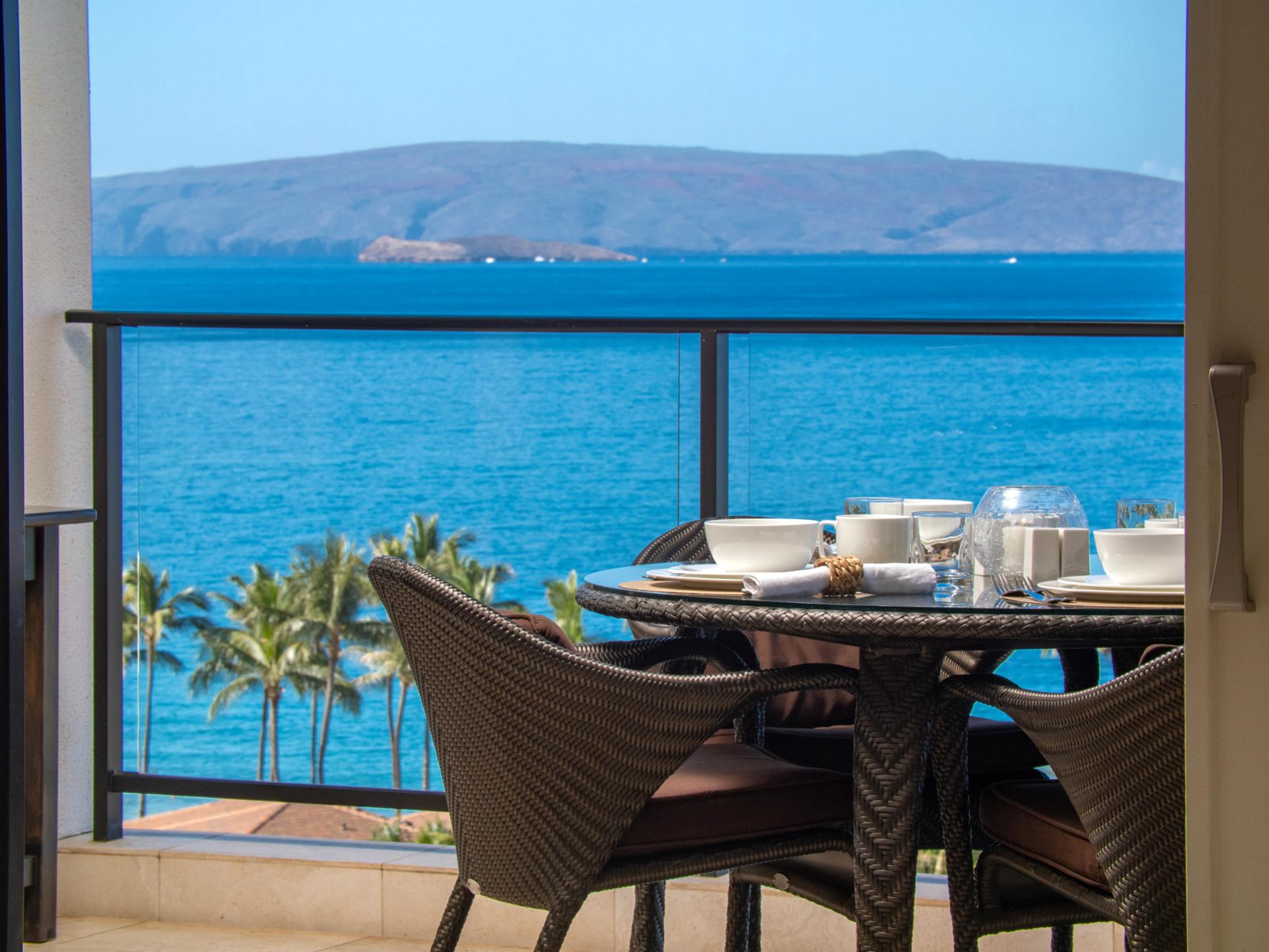 Share a breezy breakfast or sunset dinner on your lanai with front-row views of the Pacific.
