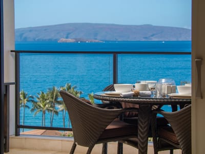 Share a breezy breakfast or sunset dinner on your lanai with front-row views of the Pacific.