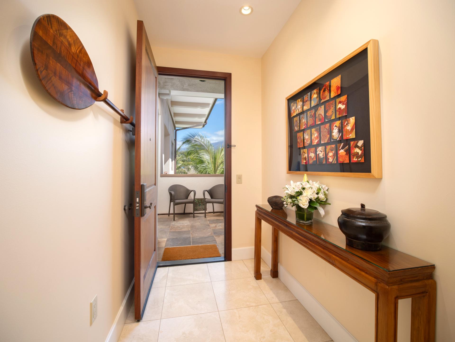 Arrive to fresh florals and unique island touches that welcome you into your penthouse suite.