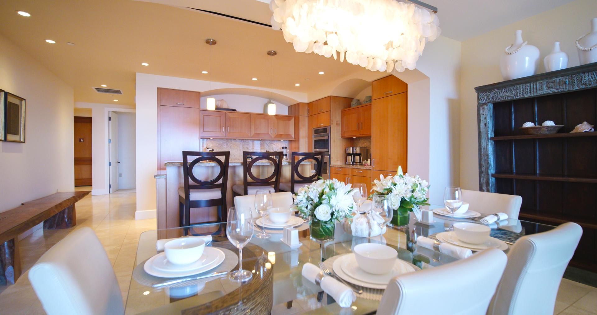 A perfect setting for lingering meals, complete with tropical blooms and coastal décor.