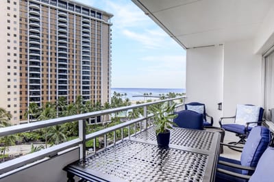 Peaceful views of Honolulu Harbor await you at Ilikai 732.