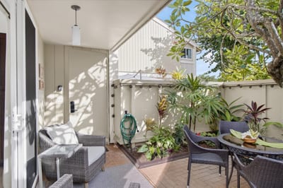 Open the sliding doors and enjoy seamless indoor outdoor living