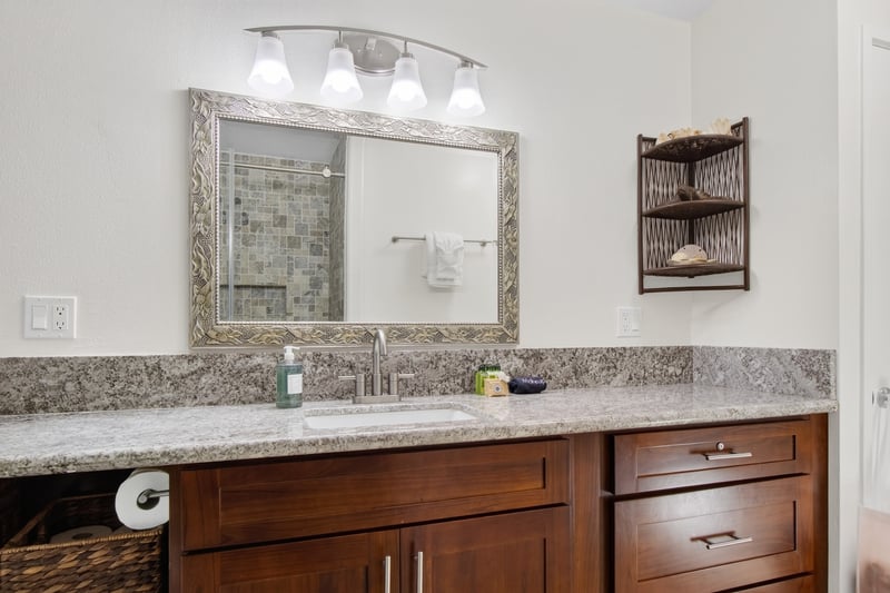 Large vanity with generous counter space for your stay