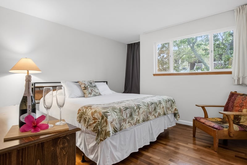 Wake up refreshed in the bright and comfortable primary bedroom KUL-E113