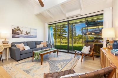 Vaulted ceilings and island light fill your living area, perfect for reconnecting after a day at the beach. Your villa is perfectly located within a 1-minute walk to LeiLei's and the Golf Pro Shop. KUL-W11