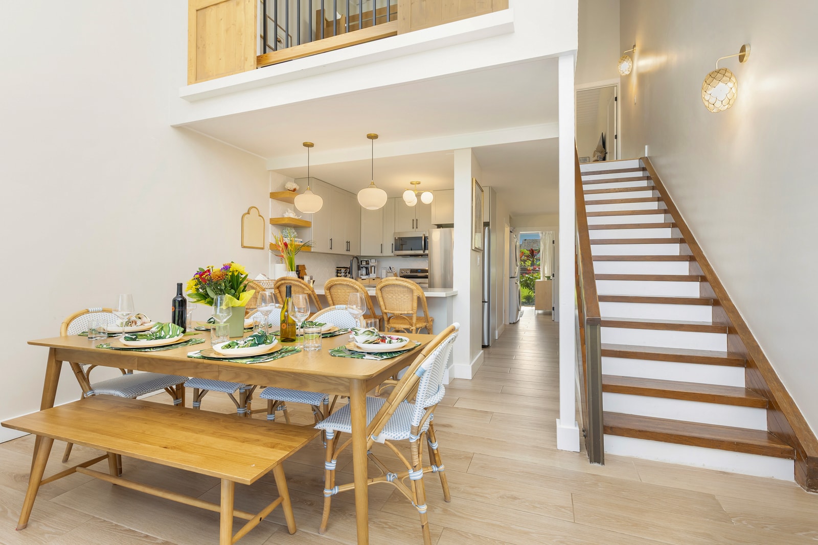 Whether it's fresh poke or homemade pancakes, this dining area is ready for relaxed, island-style meals.