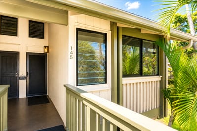 Step through the door and leave your worries behind. Your island getaway officially begins the moment you arrive. KUL-W145