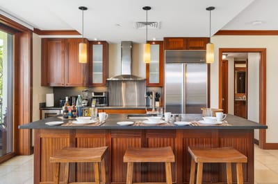 Designed with both beauty and function in mind, this kitchen invites connection, creativity, and casual luxury