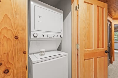 In-unit laundry means easy cleanups after powder days or long hikes. BBL-351A
