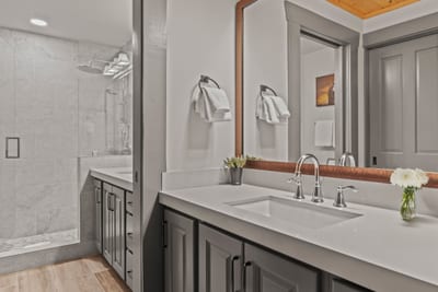 Bathroom counters and a walk-in shower give your master bath a touch of alpine luxury. BBL-351A