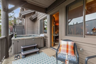Take in fresh air and alpine charm from your private balcony with log railings and cozy seating. BBL-351A