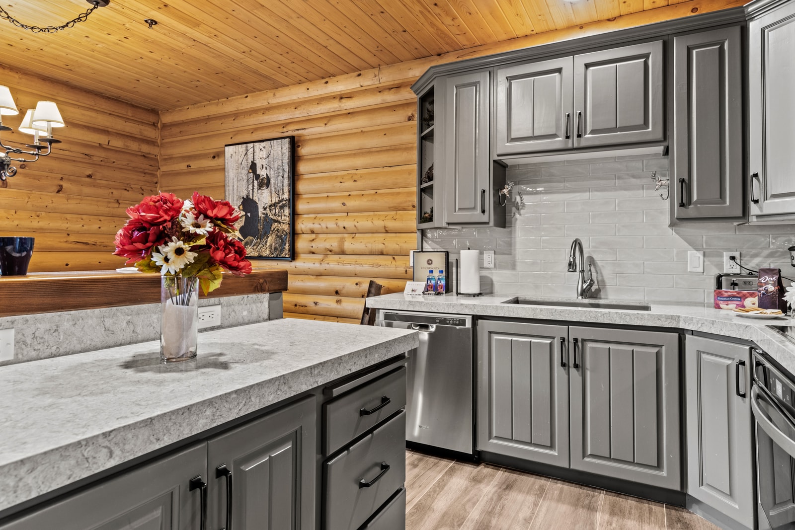 Everything you need to cook and gather is here, from full-size appliances to custom cabinetry. BBL-351A