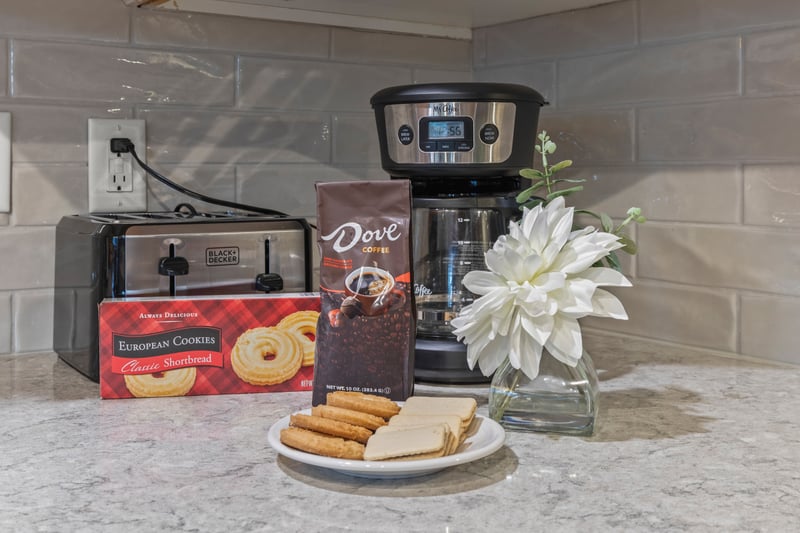 Thoughtful local touches and decor reflect the charm of Park City throughout the condo. BBL-351A