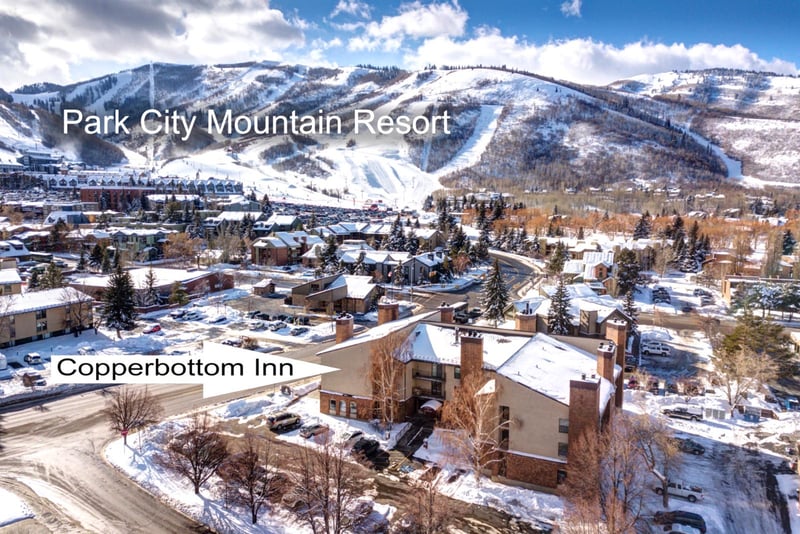 You’re just minutes from Park City Mountain Resort, with walkable access to shops and lifts.