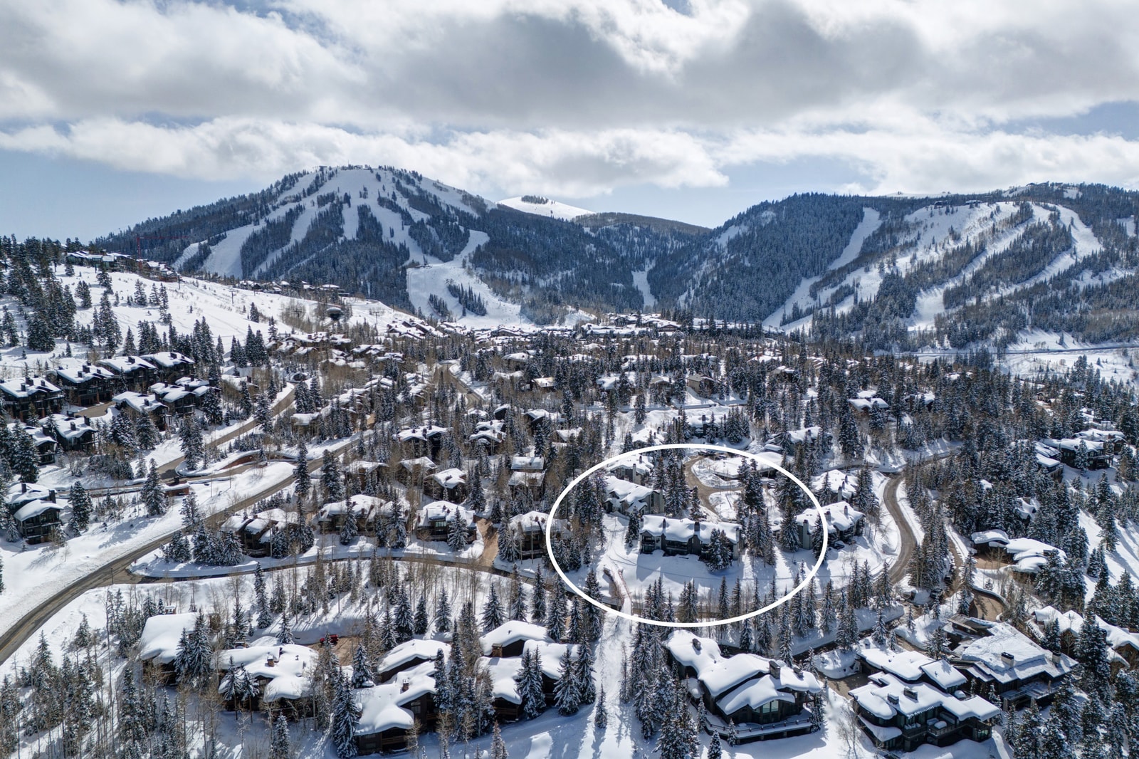 An overhead view outlines the layout of the Ridgepoint community.