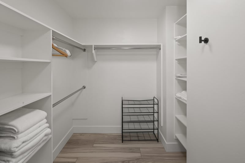 You will appreciate the primary bath entry and closet zone, giving you plenty of space to unpack and settle in.