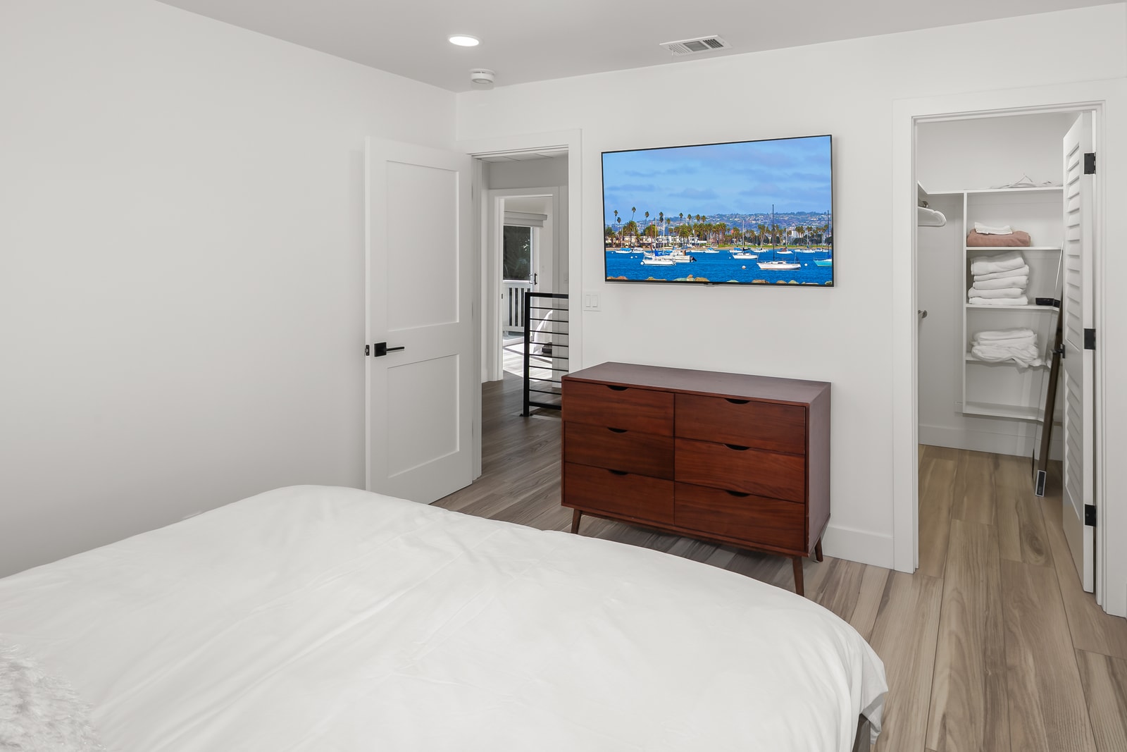 A functional layout gives you space to sleep comfortably and keep personal items organized during your stay.