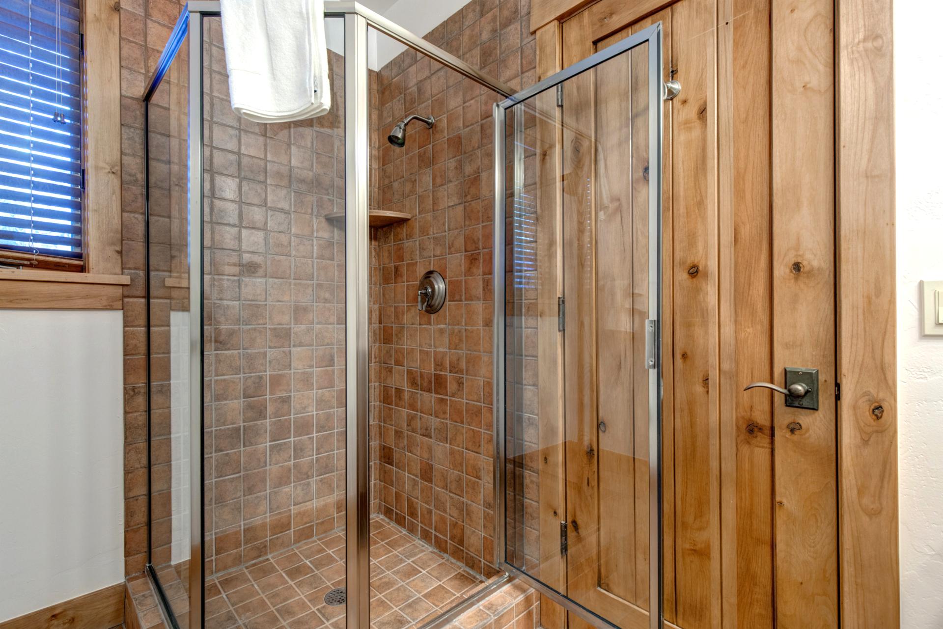 Lower level bathroom perfect for the bunk guests