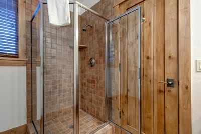 Lower level bathroom perfect for the bunk guests