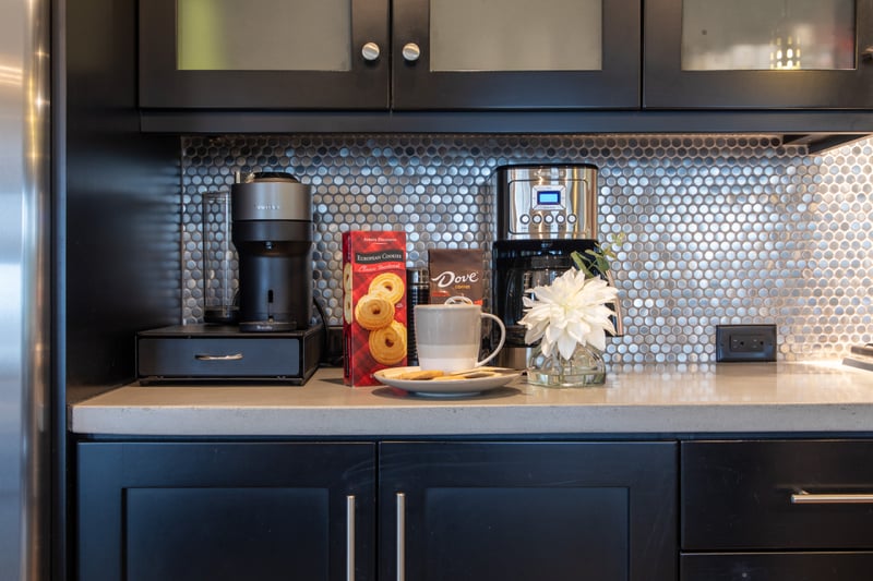 Coffee helps you kickstart the day without ever leaving home. PEA-1114