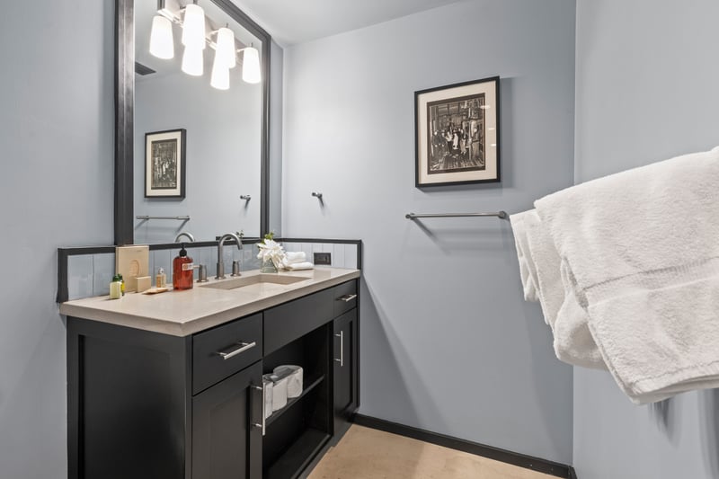 Guest bathroom at Old Town Slopeside Retreat PEA-1114 — plush towels and designer finishes in the heart of Historic Old Town