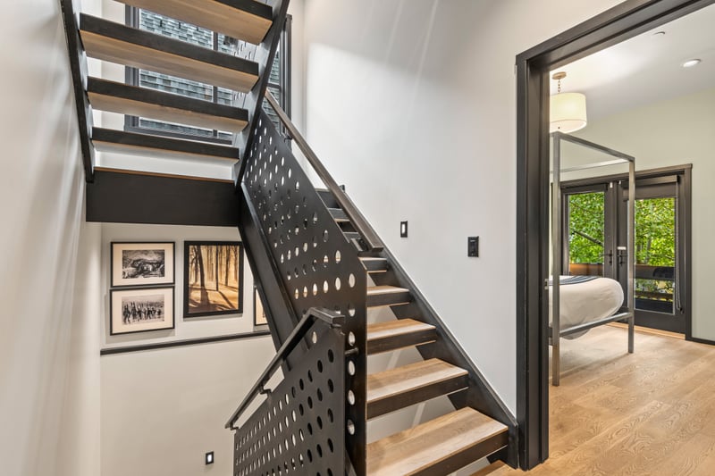 Sleeping room with clean lines and open railing. PEA-1114