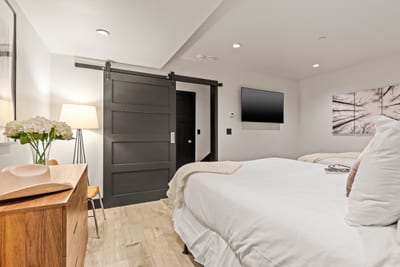 Two Full beds and Smart TV make this flexible sleeping space perfect for groups or families.