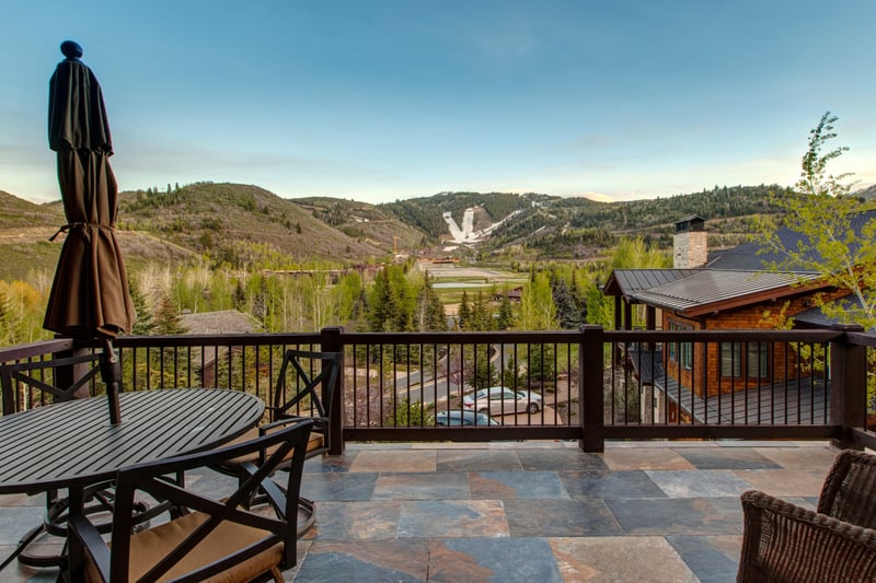 Sip your morning coffee or evening wine with open views of the surrounding hills.
