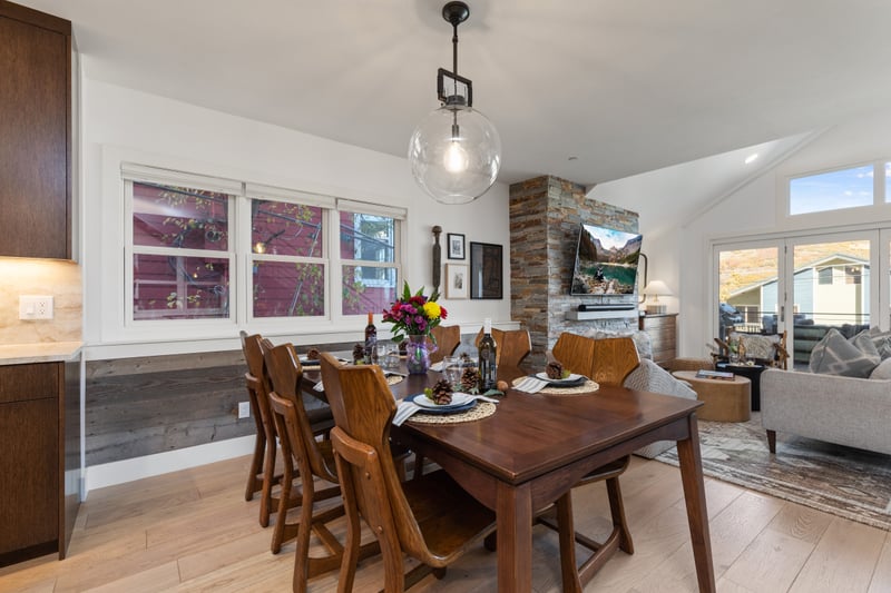 Share meals at your dining table for eight, with stylish lighting and easy access to the kitchen and patio. PEA-1009