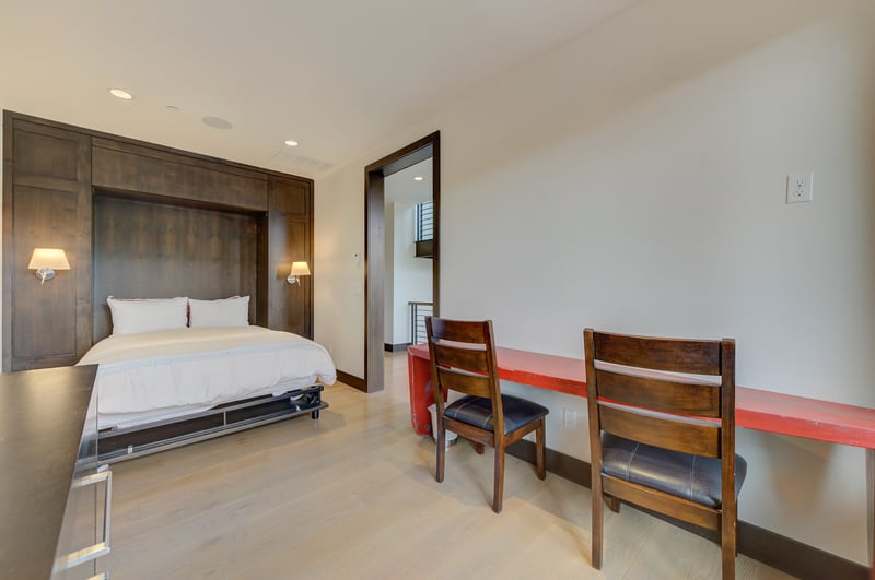 Work or rest in comfort in this Queen guest room with modern flair.