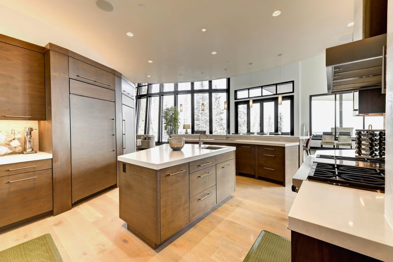Fully equipped second kitchen ideal for entertaining or multi-family stays. PCO-184M